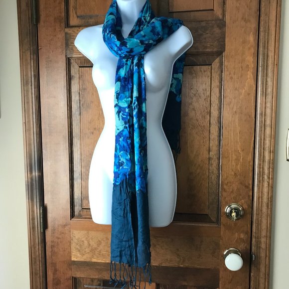 Abstract Flowers in Shades of Teal Scarf/Wrap w/Fringe 74" x 27" - Picture 1 of 12